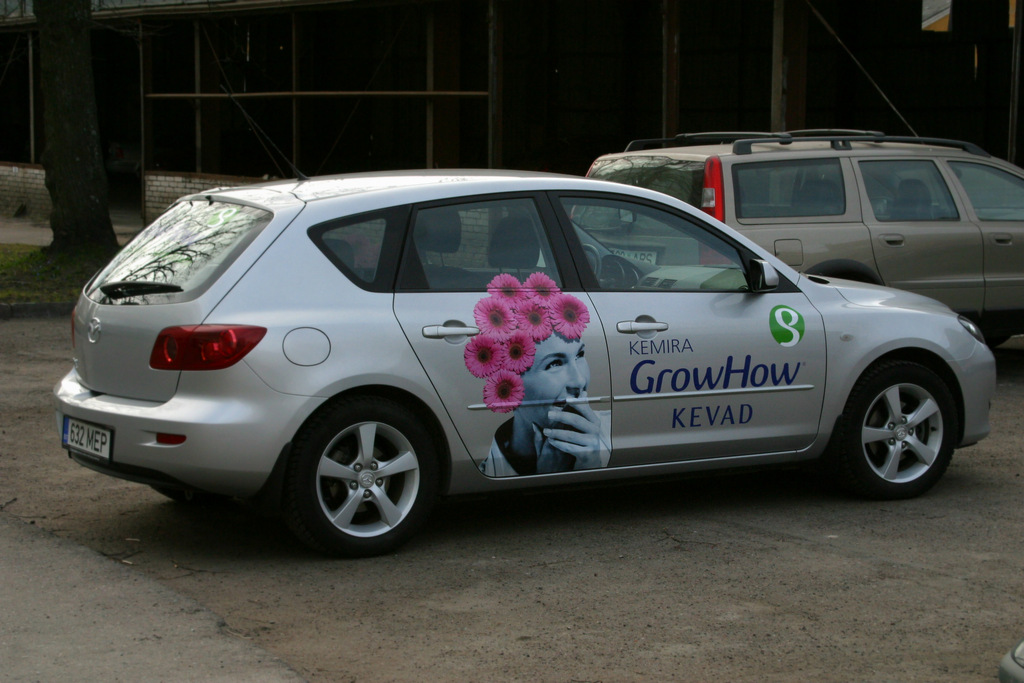 Kemira GrowHow autokleebised